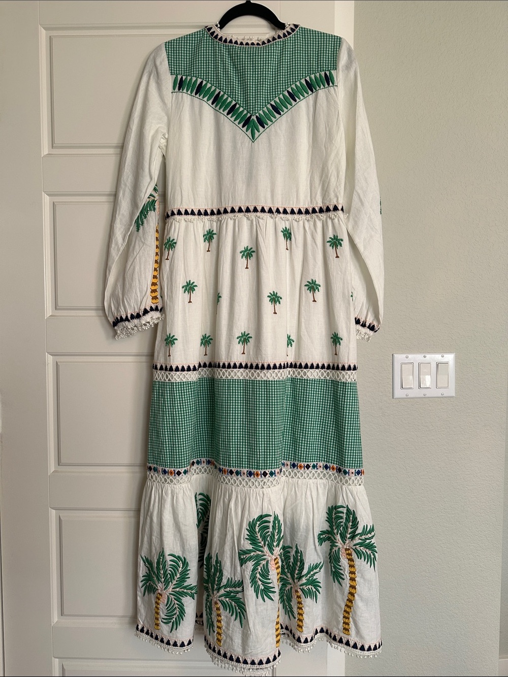 FARM Rio Green & White Palm-Print Embroidered Maxi Dress - Picture 4 of 4